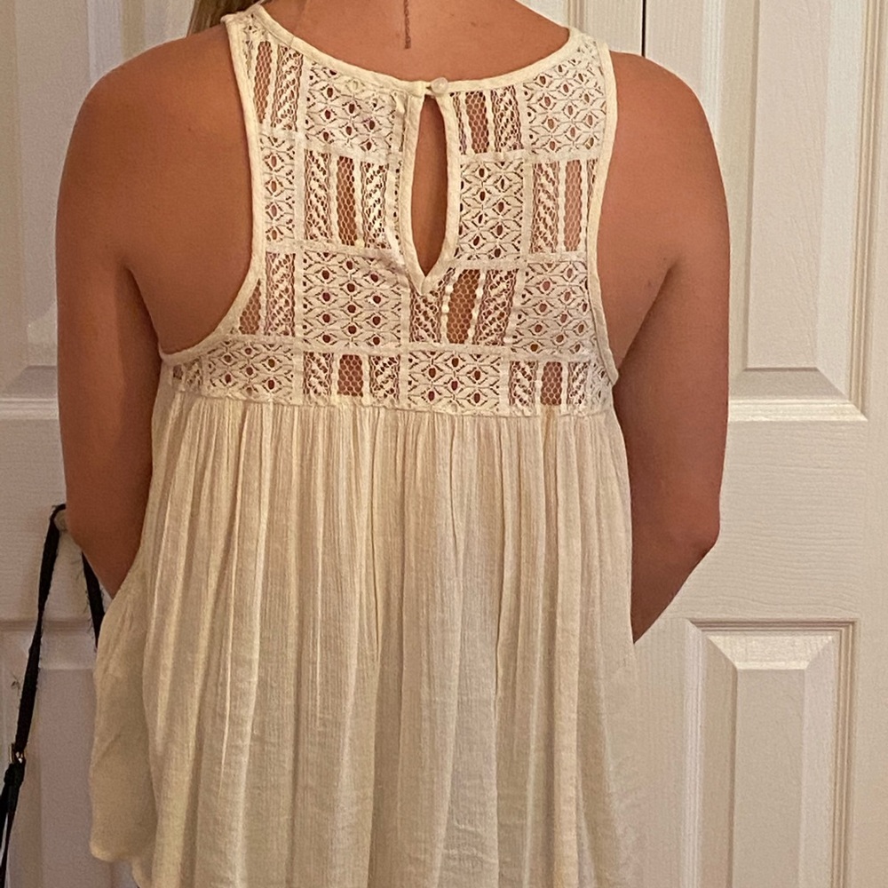 Hollister Tank
